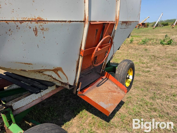 deere-tires-image-12