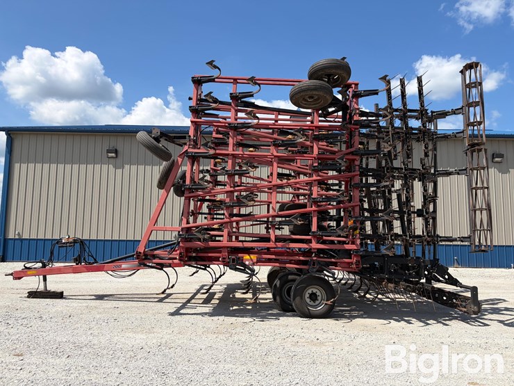 2011-case-ih-200-image-8