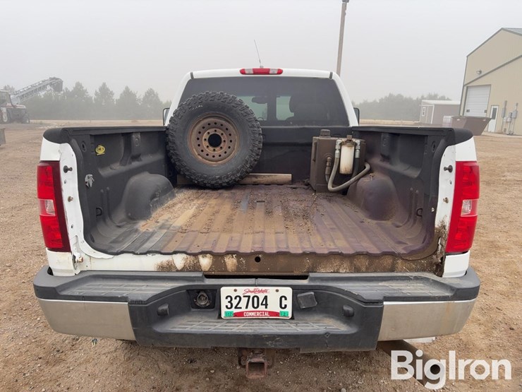 2009-chevrolet-silverado-2500-image-19