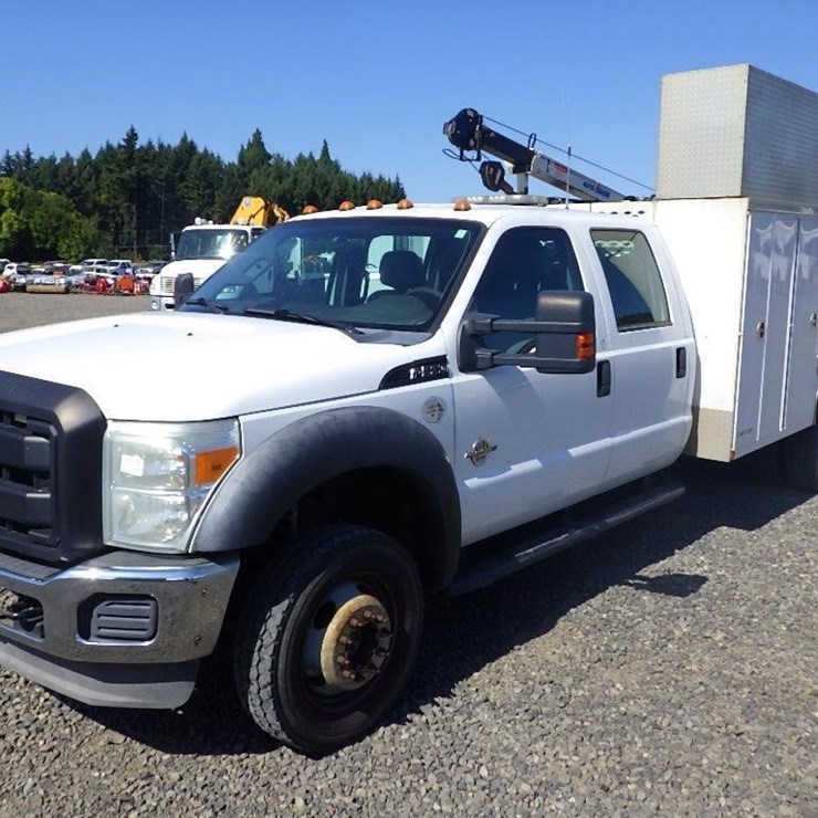 2011 FORD F550