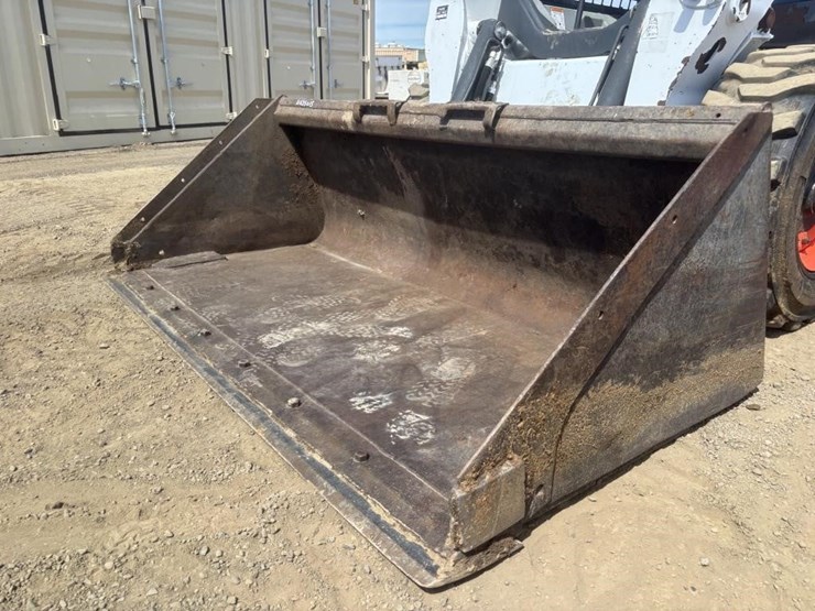 2017-bobcat-s740-image-10