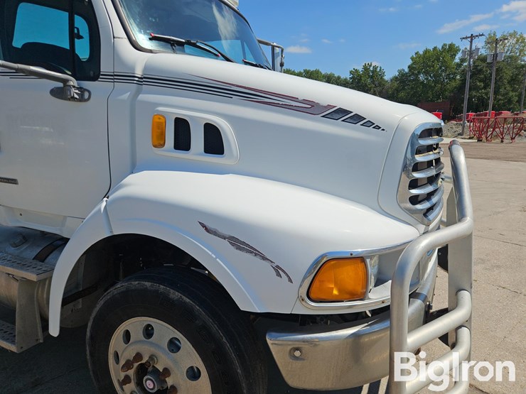 2006-sterling-lt9500-image-20