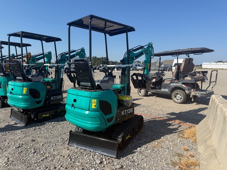 #74-•-unused-2026-cfg-kt13r-mini-excavator-kt13r26a106300367-inv#4439-image-3