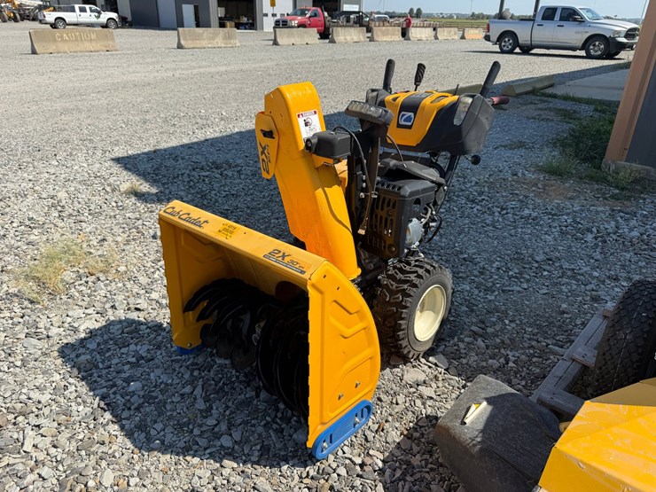 #16-•-cub-cadet-zx-30"-snow-blower-1i039b40077-inv#4519-image-1