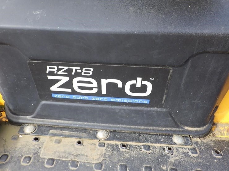 2014-cub-cadet-rzts42-image-11