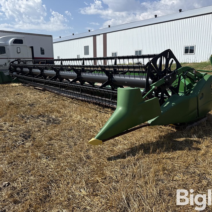 JOHN DEERE 635F
