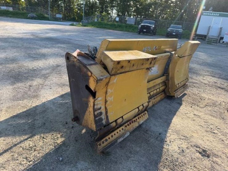 john-deere-524-image-10