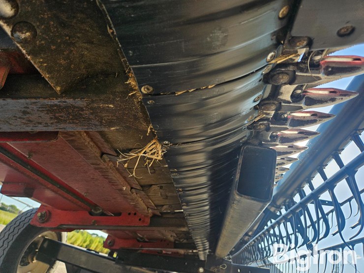 2011-case-ih-3020-image-13