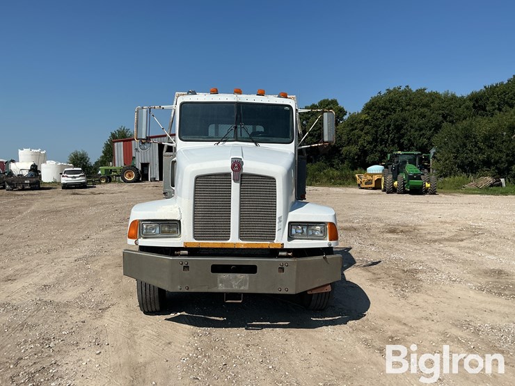 1990-kenworth-t400-image-2