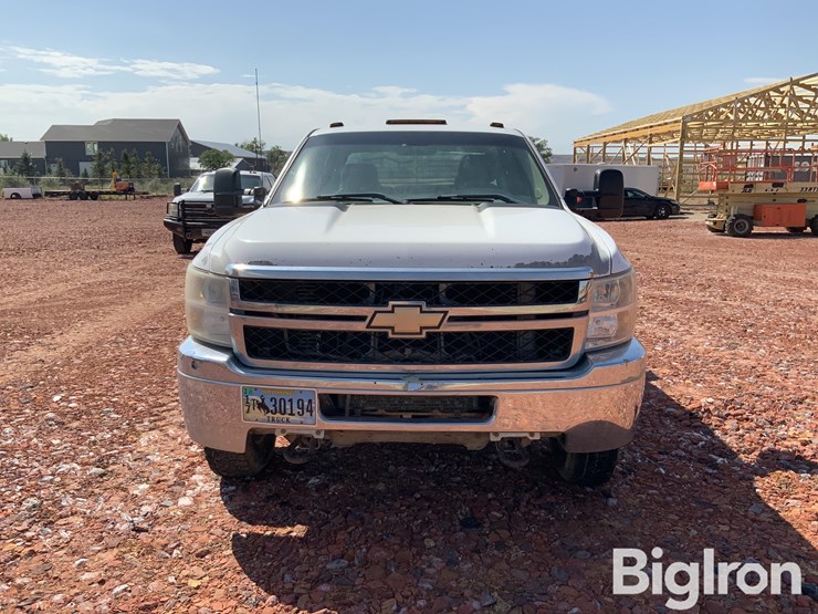 2012-chevrolet-silverado-3500-image-2
