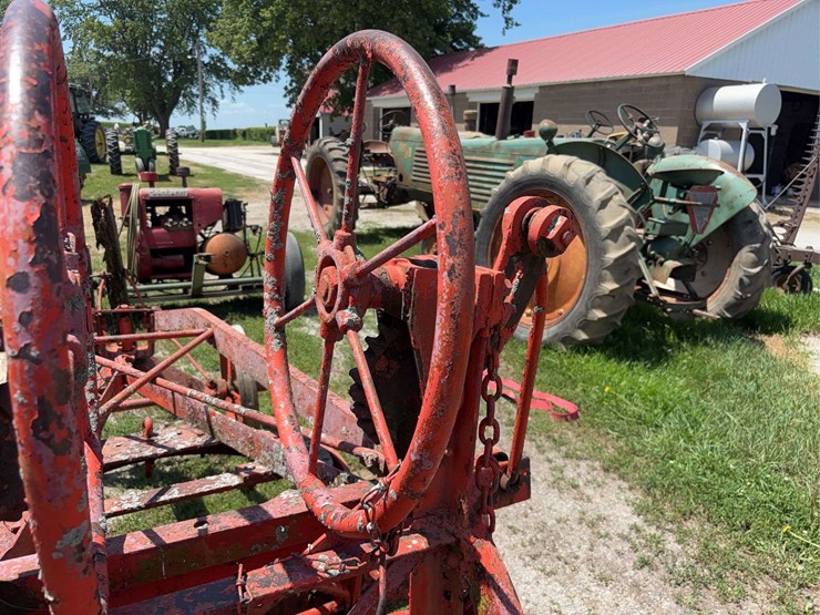 pull-type-road-grader-image-15