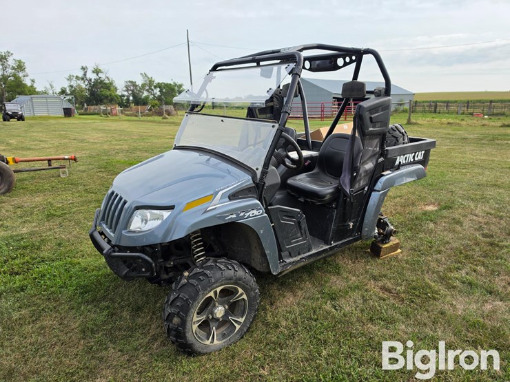 2013-arctic-cat-700-prowler-image-1