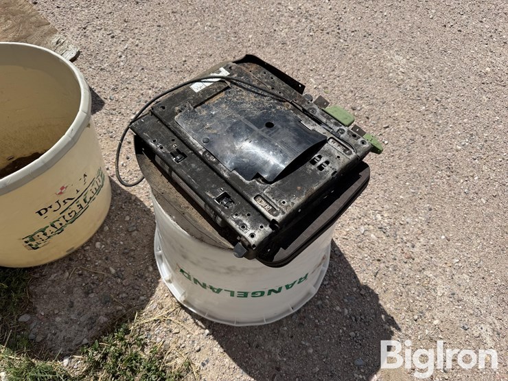 john-deere-7520-image-5