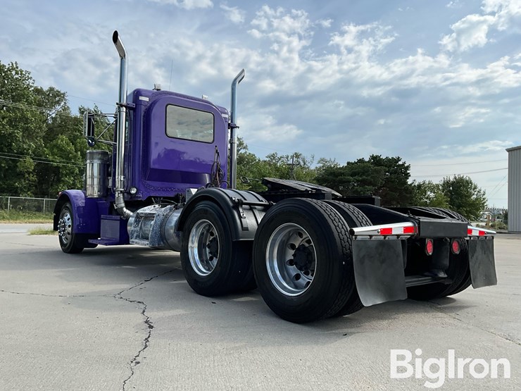 2002-peterbilt-379-image-7