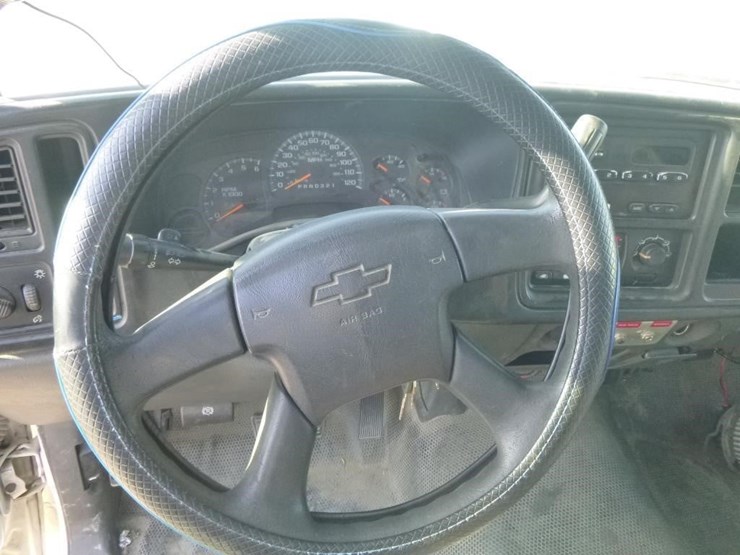 2006-chevrolet-silverado-1500-image-9