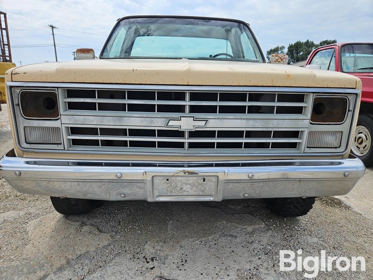 1986-chevrolet-c20-image-9