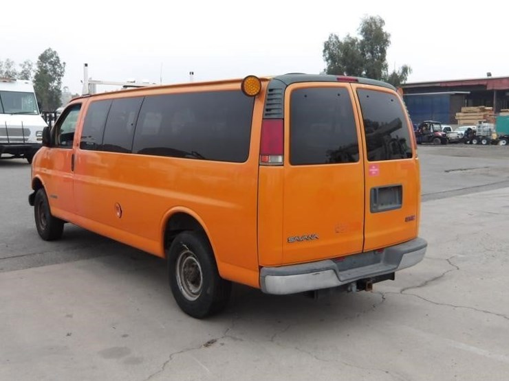 2000-gmc-savana-g3500-image-5