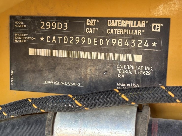 2021-caterpillar-299d3-image-52