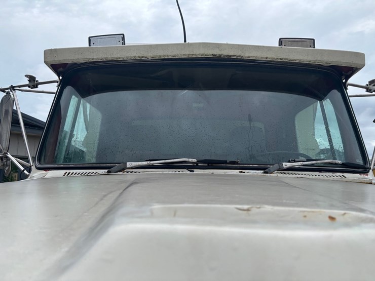 1994-ford-l8000-image-22