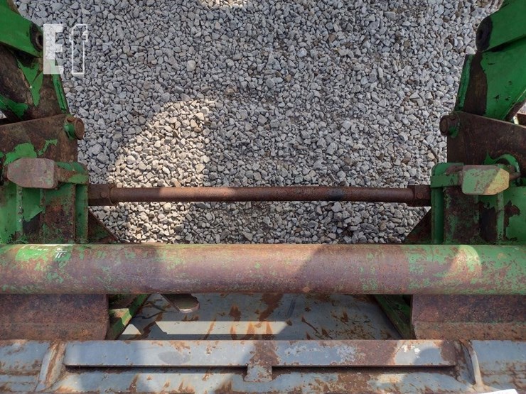 john-deere-6210-image-22