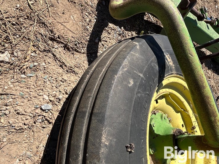 john-deere-10-image-15