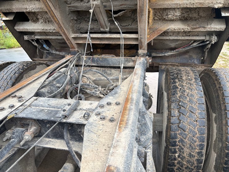 1994-ford-l8000-image-78