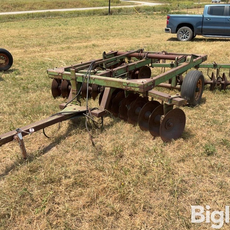 JOHN DEERE 12