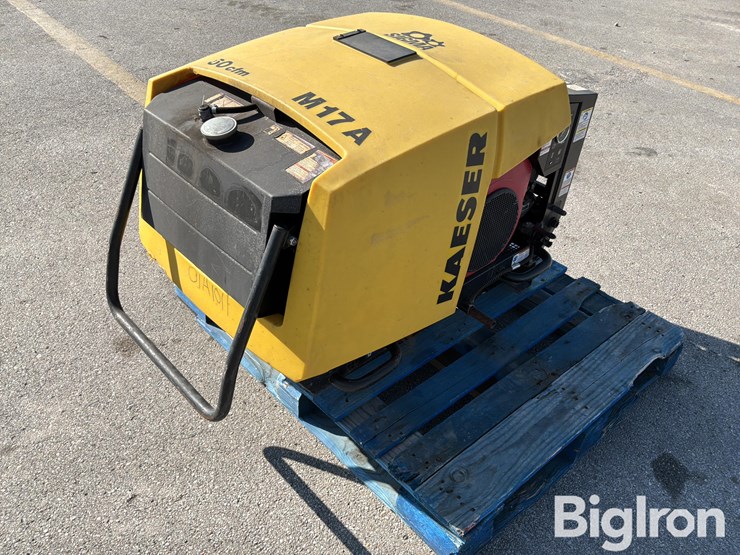 2021-massey-ferguson-730-image-3