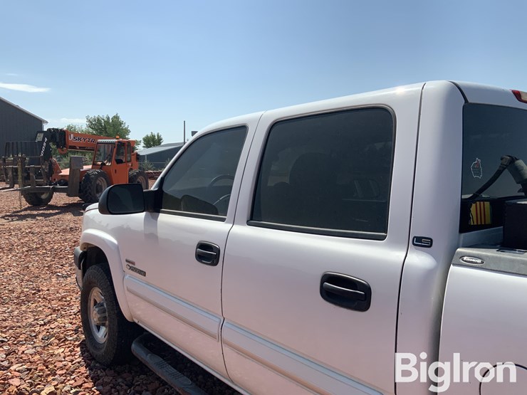 2005-chevrolet-silverado-2500-image-20