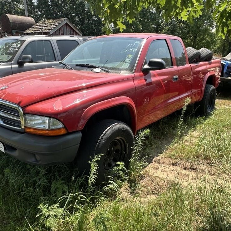 2004 DODGE DAKOTA