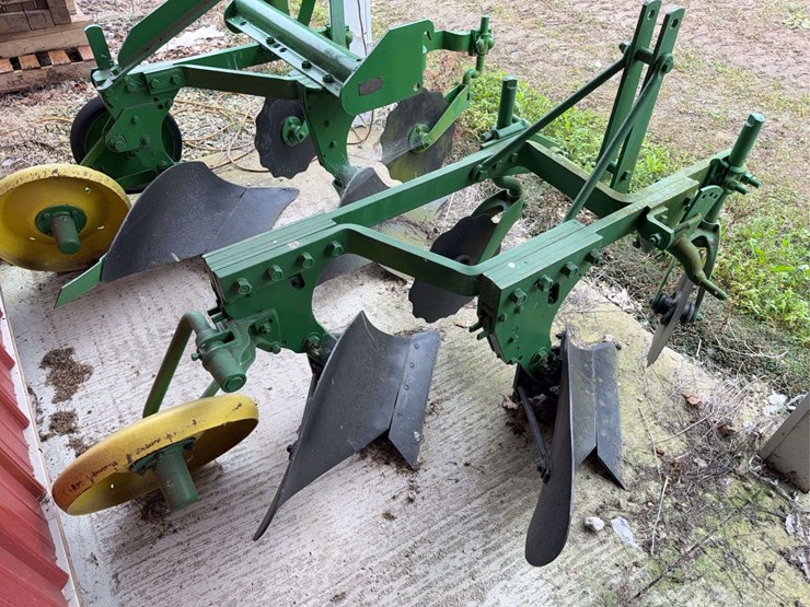 john-deere-2-image-1
