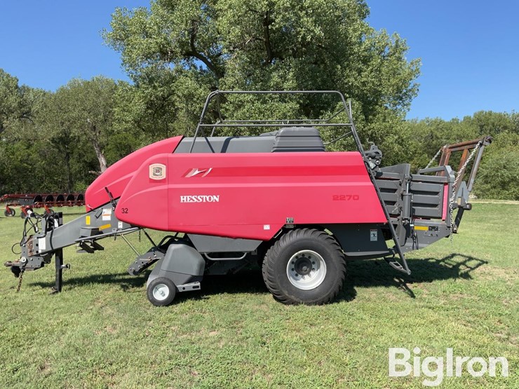 2014-massey-ferguson-2270-image-8