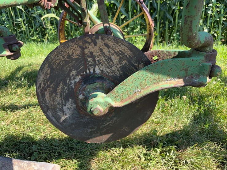 john-deere-14-image-37