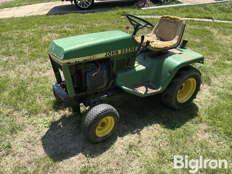 1985-john-deere-318-image-1