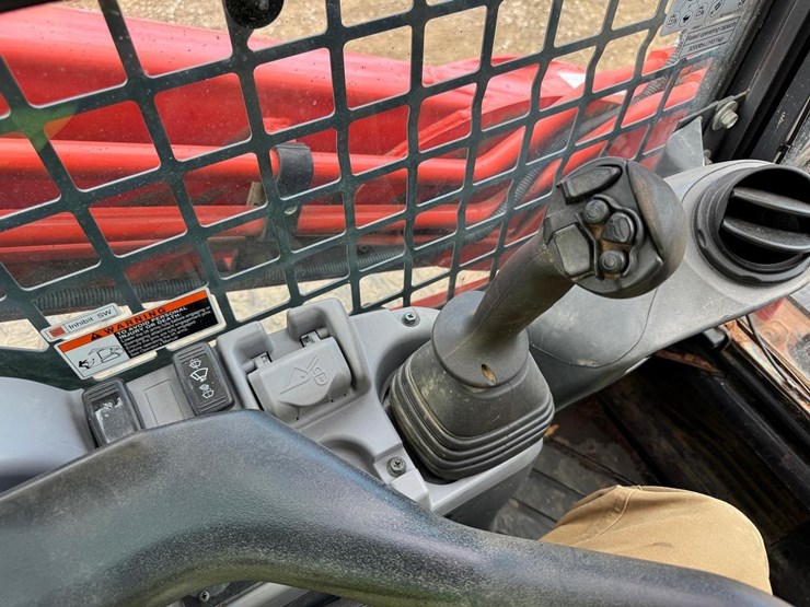 2018-kubota-svl95-2-image-26