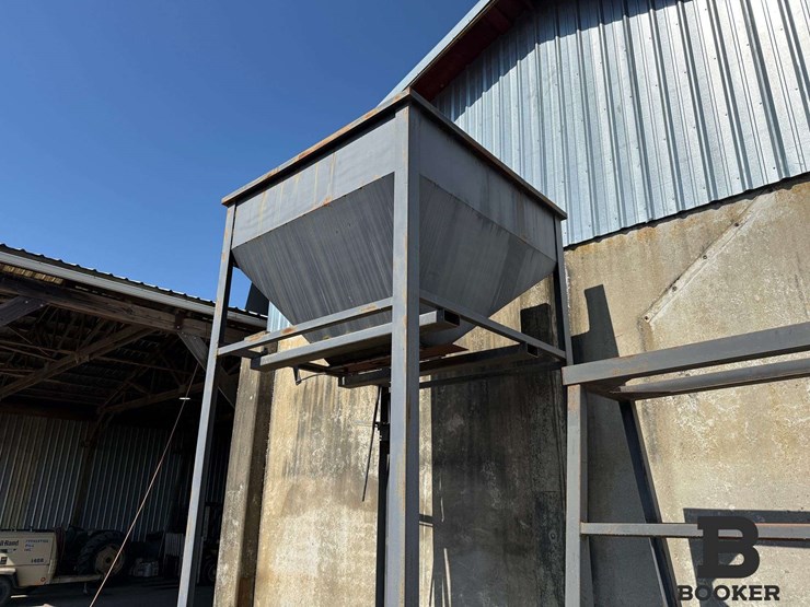 steel-seed-hopper-box-image-1