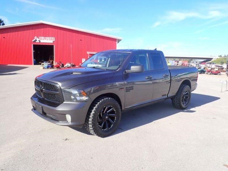 2019-dodge-1500-image-1