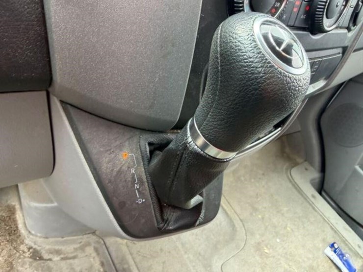 2018-mercedes-benz-sprinter-2500-image-12