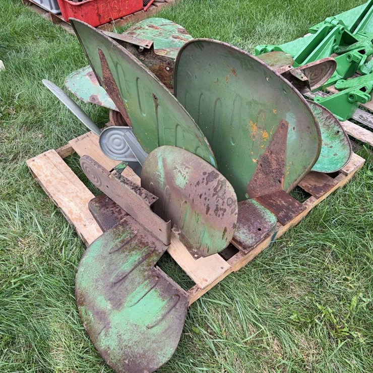 John Deere Dubuque Fenders