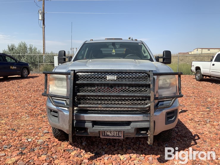 2015-gmc-sierra-3500-image-2