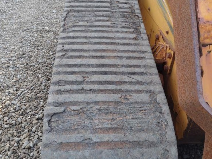 2015-caterpillar-287d-image-28
