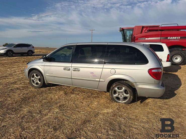 2001-dodge-grand-caravan-image-2