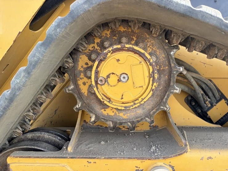 2021-caterpillar-299d3-image-20