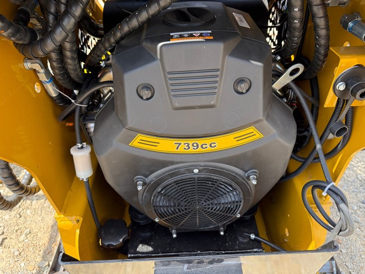 #84-•-unused-2026-agt-mx-crt23-stand-on-tracked-loader-mxcrt232026j00592-inv#4565-image-9