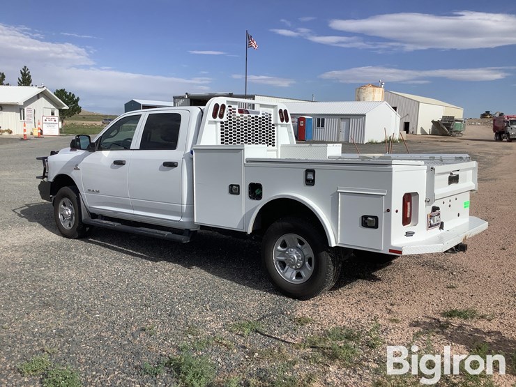 2022-dodge-3500-image-7