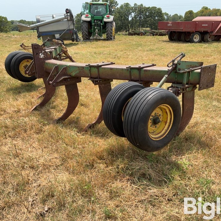 JOHN DEERE E0900