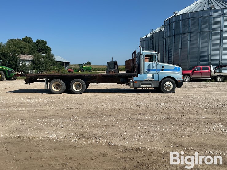 1986-kenworth-t600-image-4