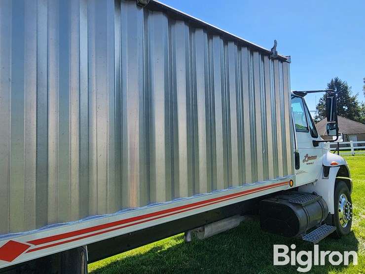 2006-international-durastar-4400-image-17