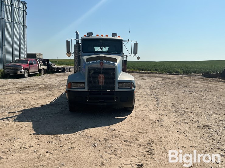 1986-kenworth-t600-image-2