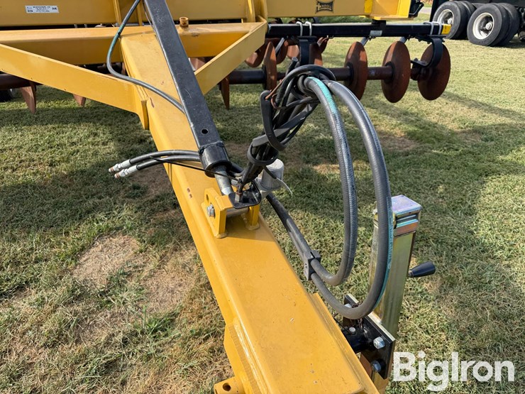 2011-landoll-2217-7-30-image-10